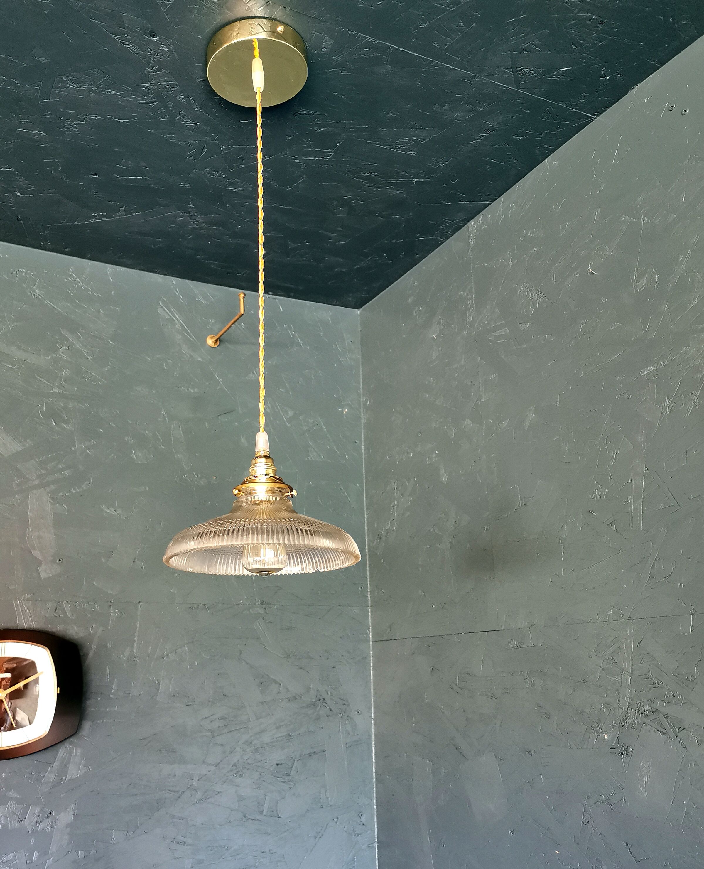 Lamp vintage 60s gilded chiseled glass