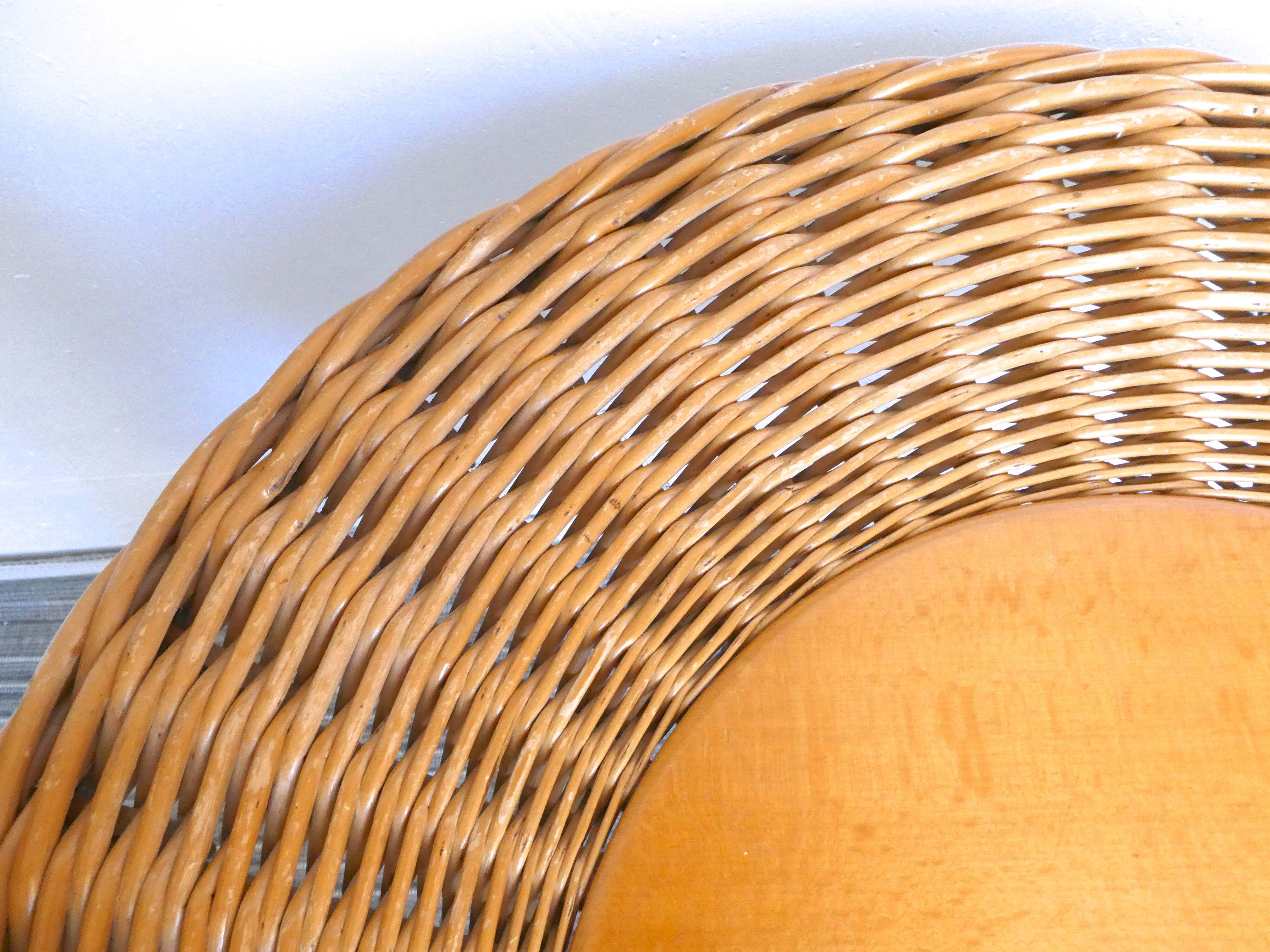 Tripod table, rattan and light wood side table