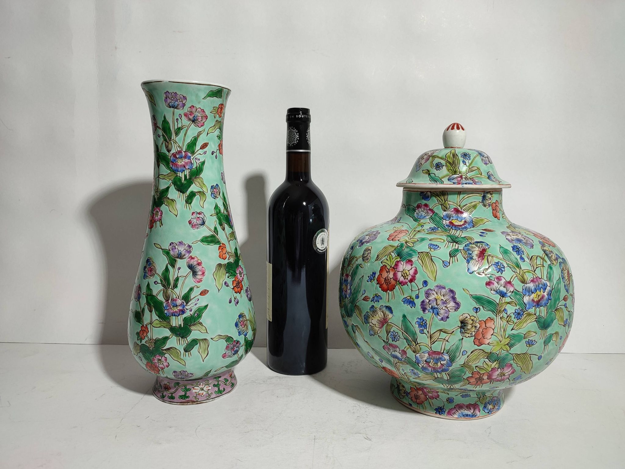 Potiche and vase chinese porcelain qing 19th family green celadon