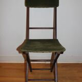 Set of 2 vintage folding chairs