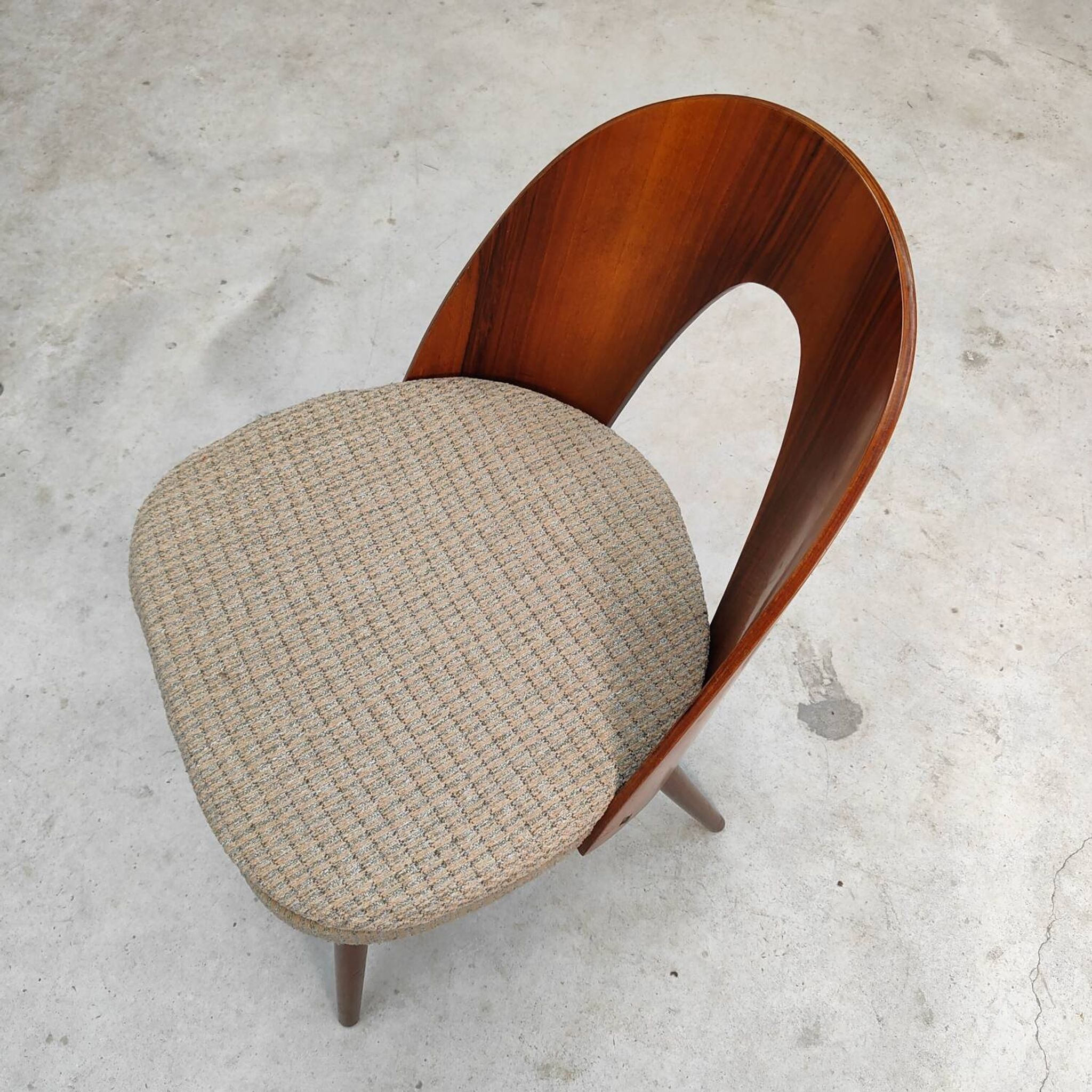 Set of 4 chairs by Antonin Suman for Tatra Nabytok 1960