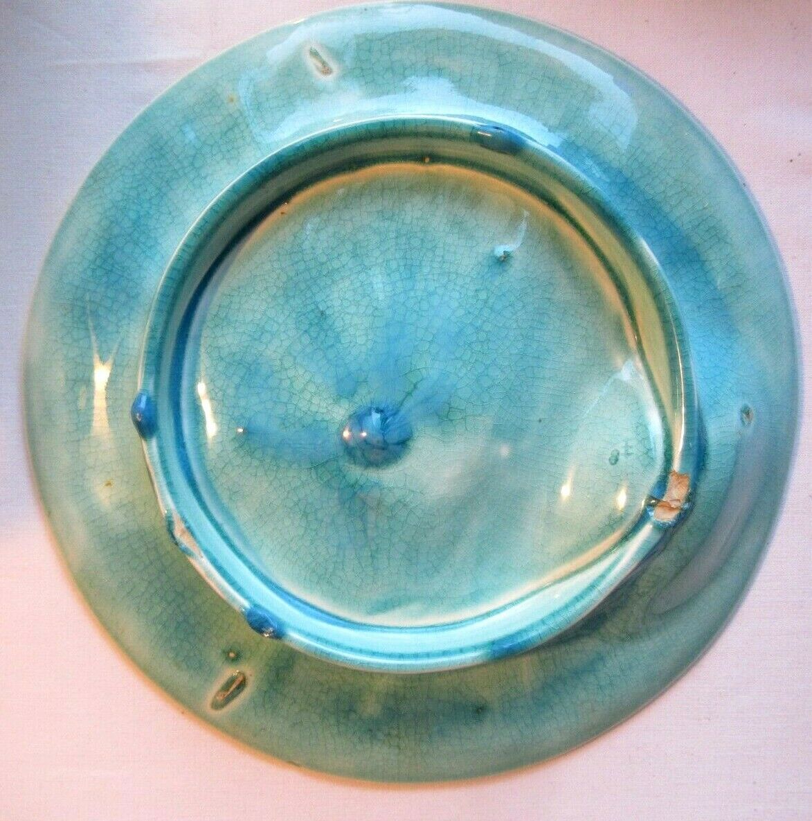 Asparagus plate in dabbling, with a leaf of green cabbage