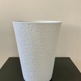 Bernardaud's "foam" vase in Limoges porcelain