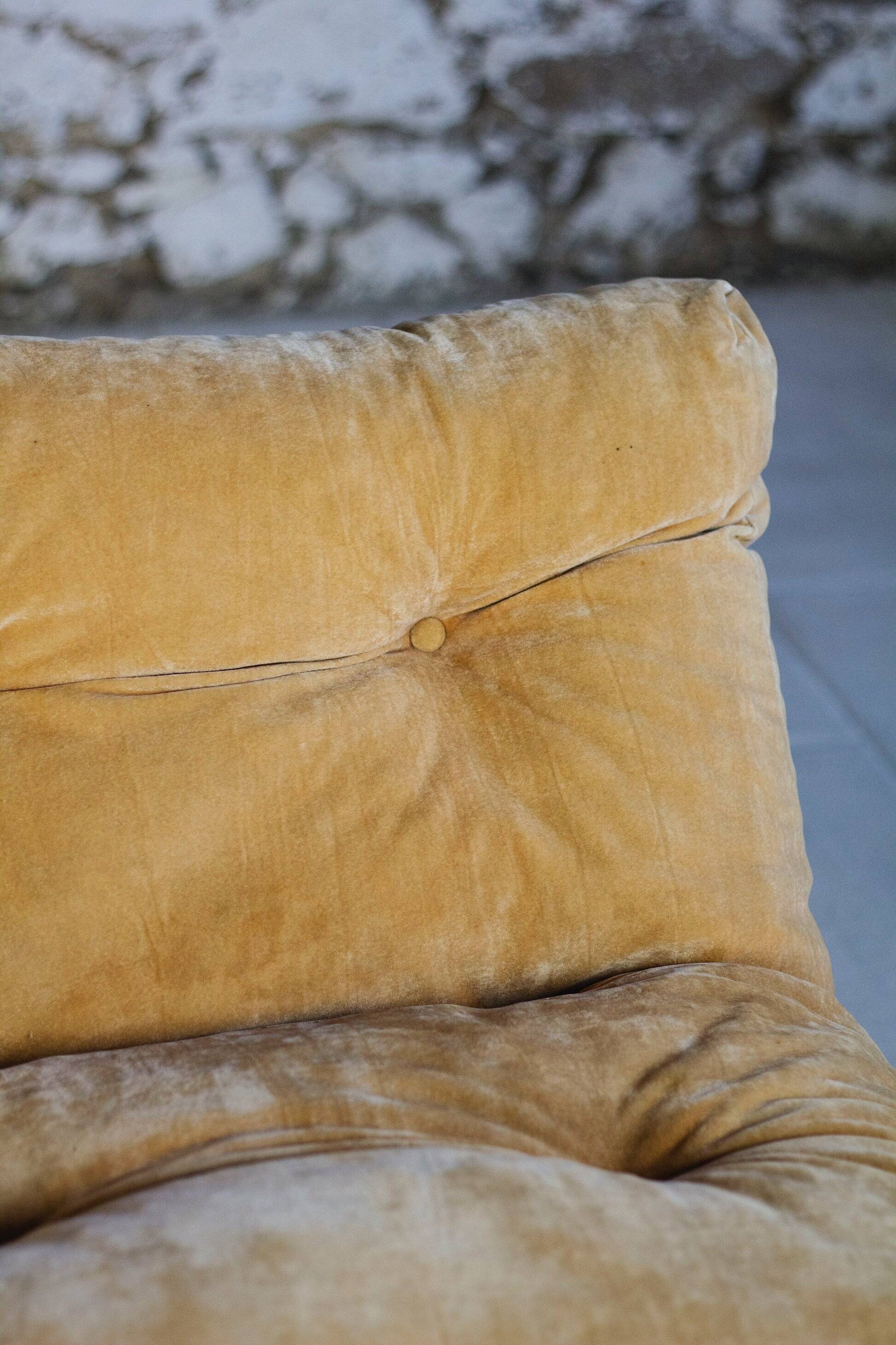 Vintage "Pixi" style armchair in velvet and chrome, 1970