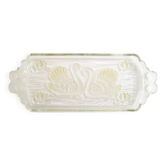 Swan cake dish
