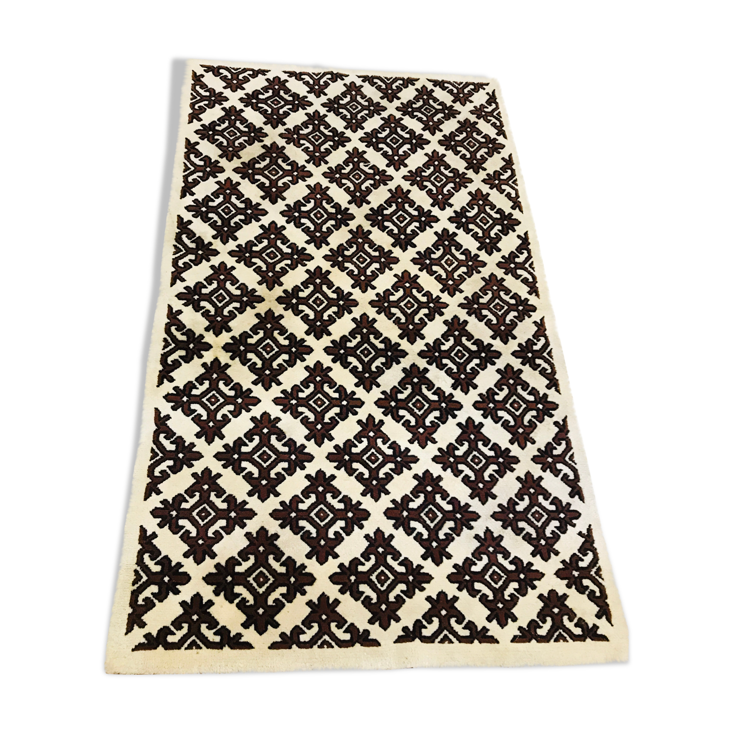 Arabesque wool carpet