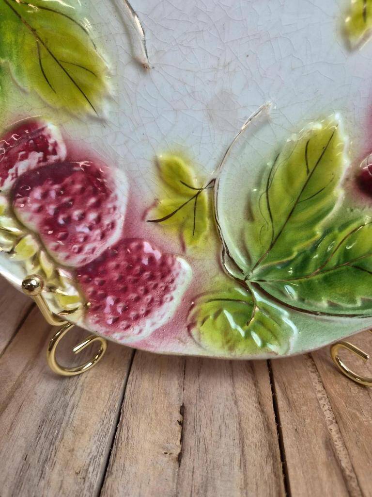 Antique majolica plate – raised strawberry decoration – gilding