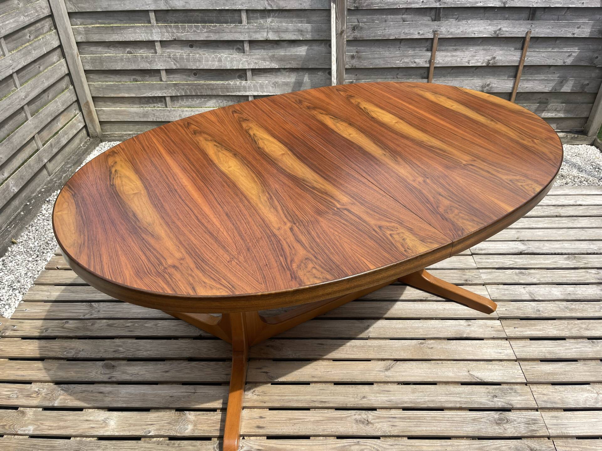 Oval table Baumann, two extensions, rosewood top.
