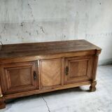 Kneading cabinet