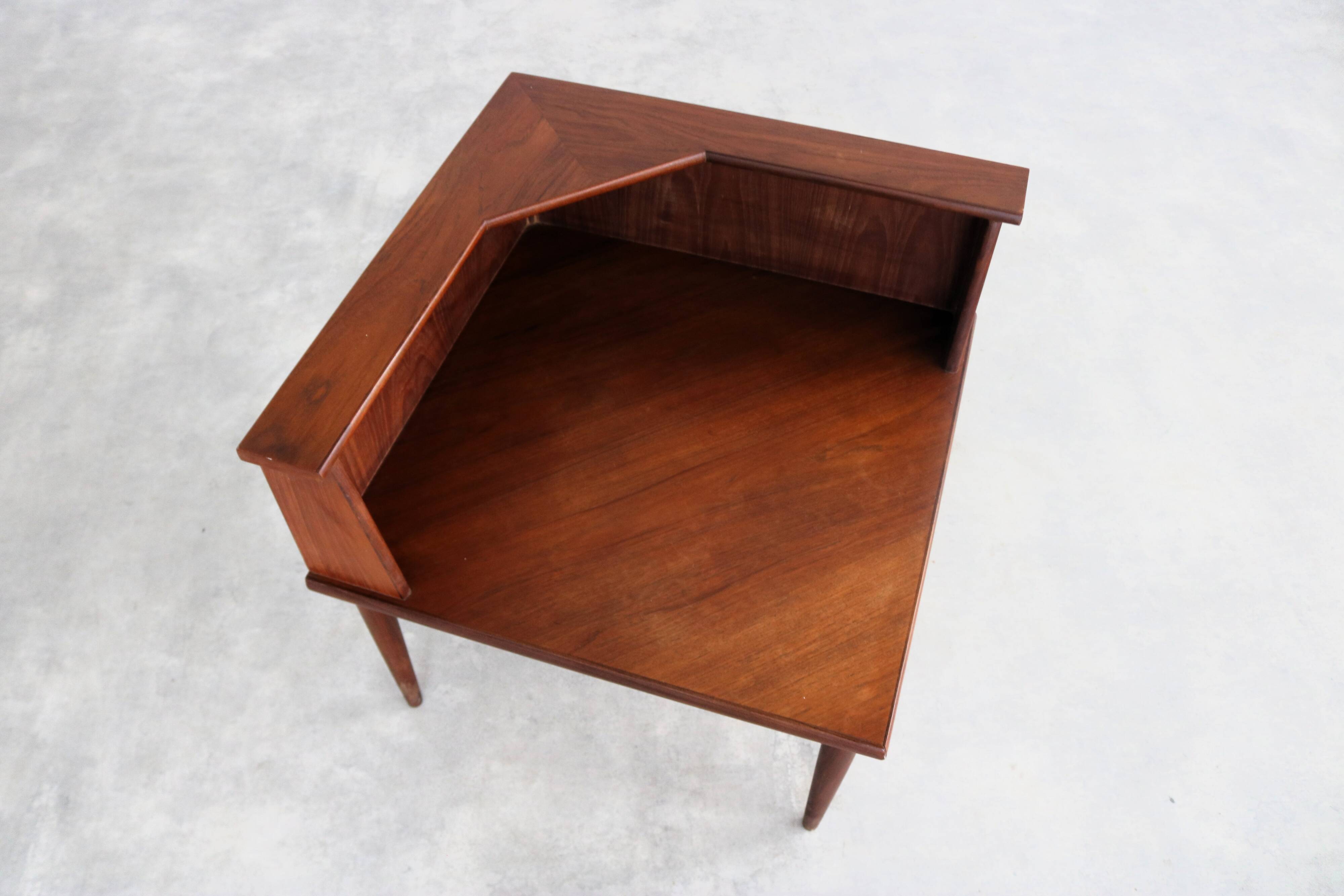 Table basse vintage | table d'angle | années 1960 | Suède