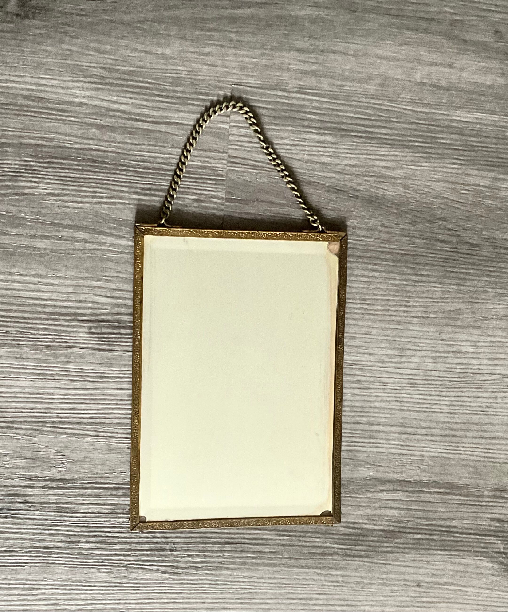 Beveled mirror 15x21cm