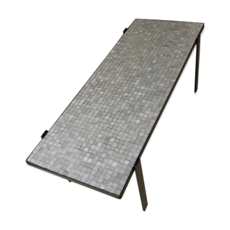 Table basse acier noir et petits carreaux pate de verre
