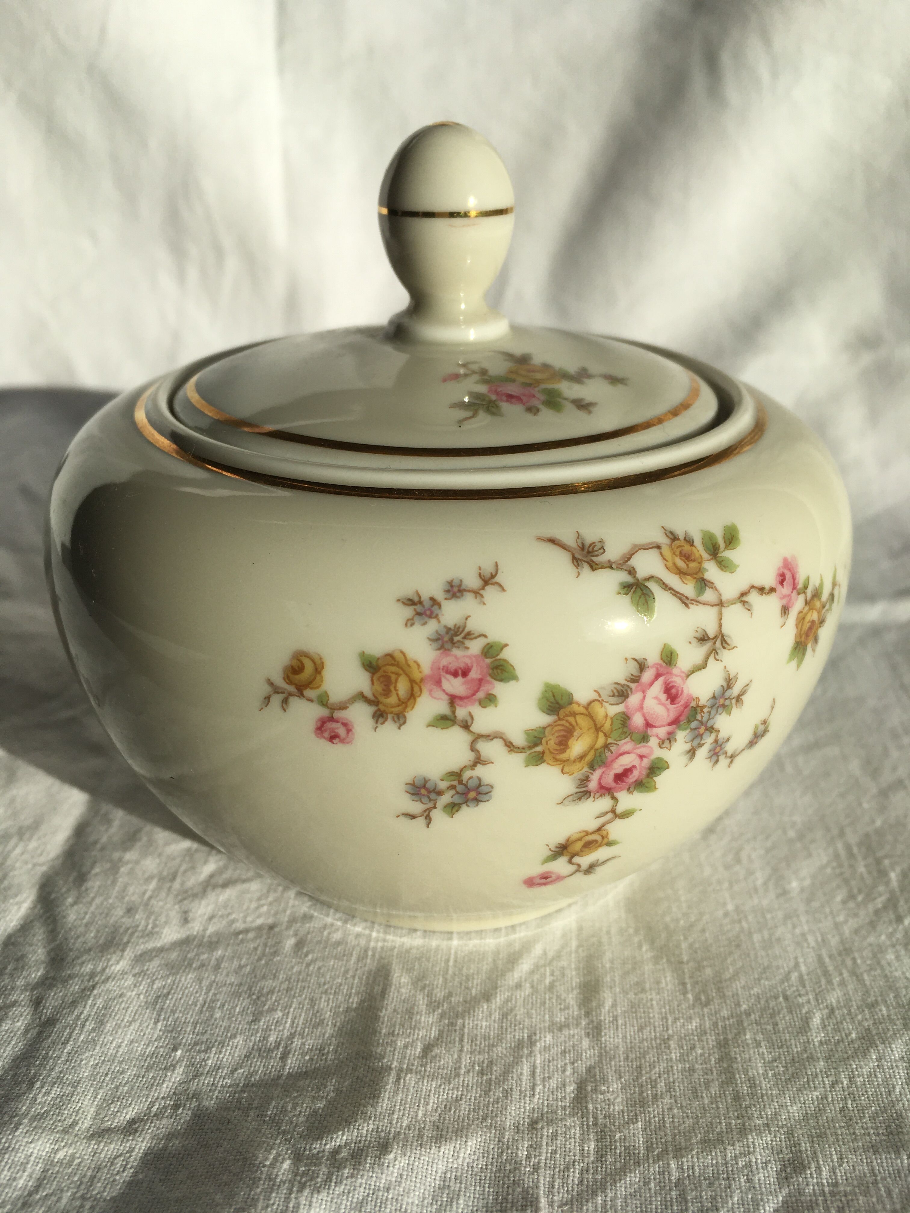 Porcelain sweetener Haviland Bavaria.