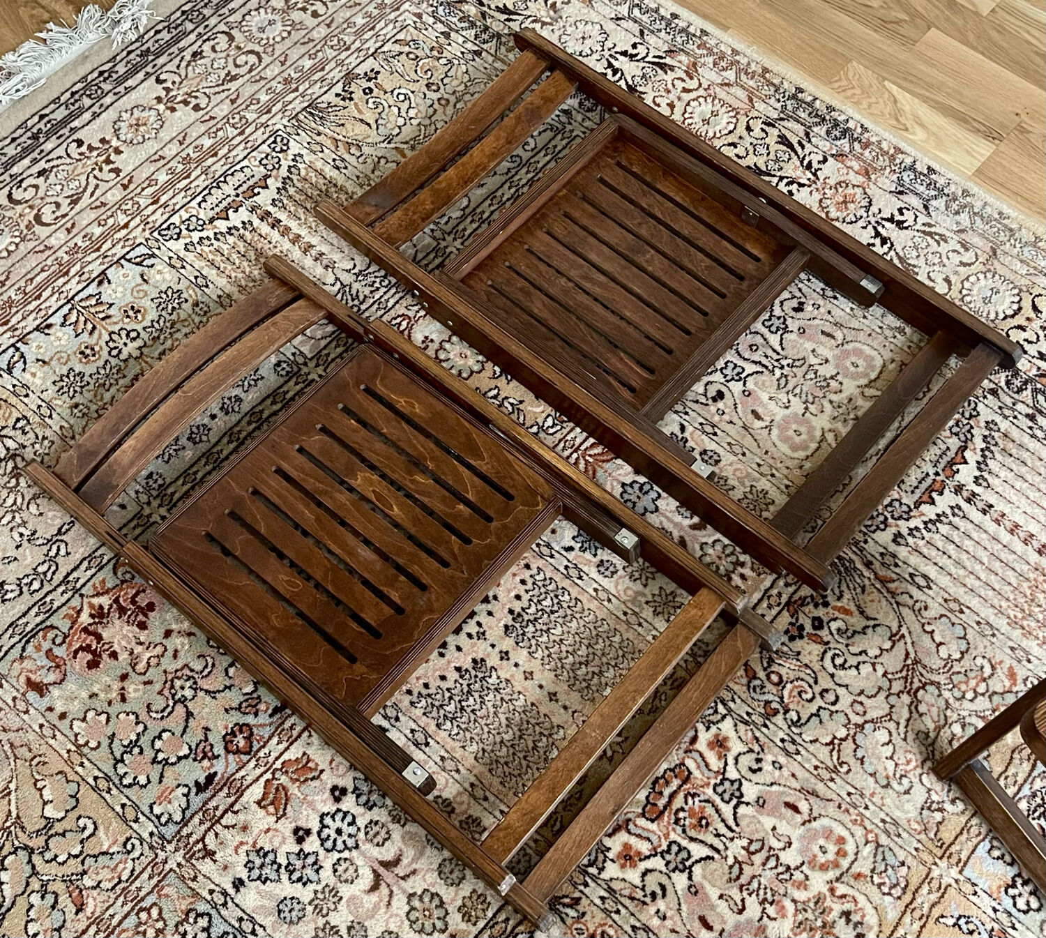 4 folding chairs 1960