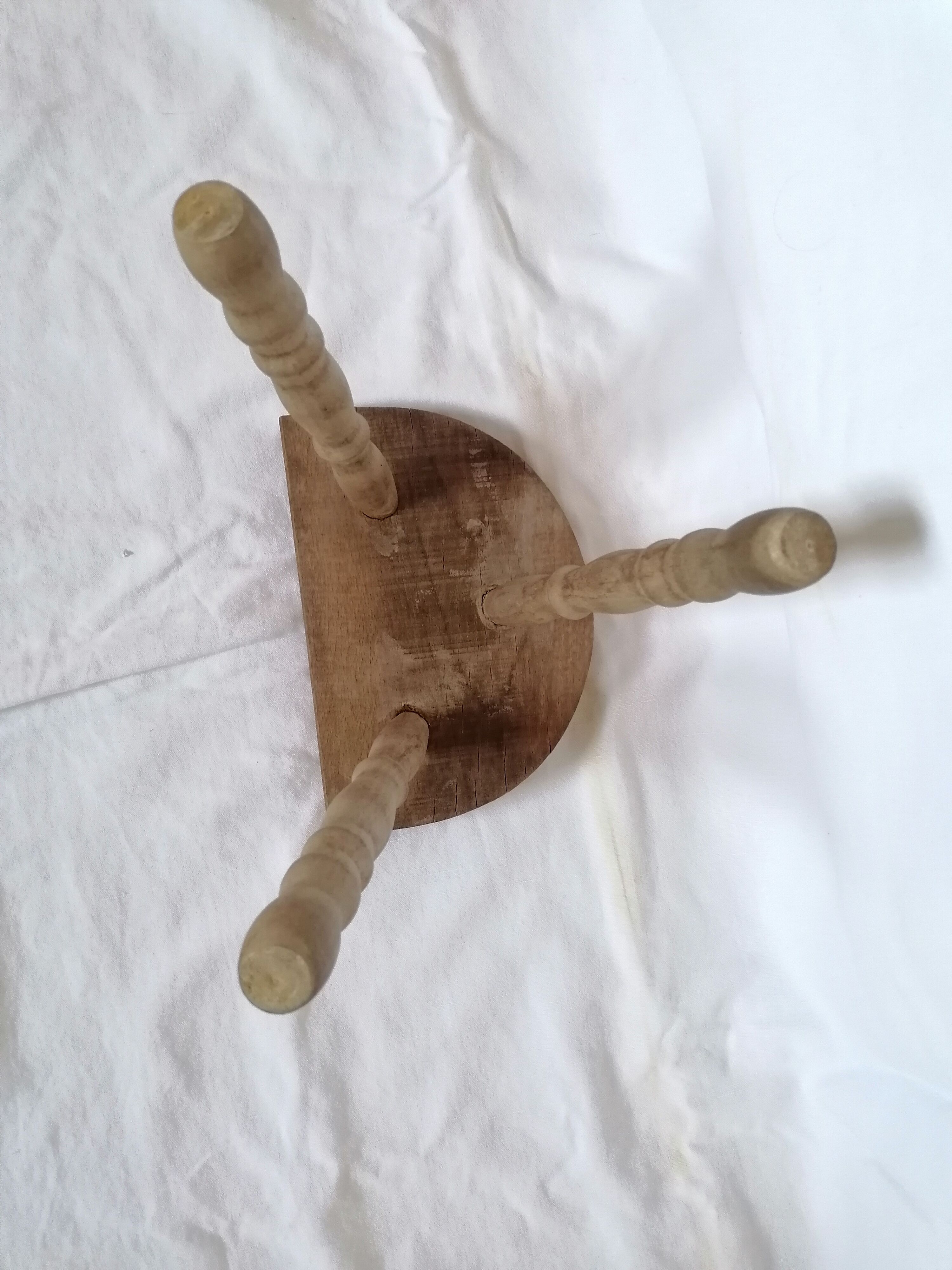 Tripod stool