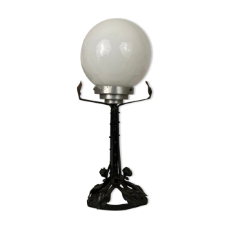 Art Nouveau Art Deco Lamp in wrought iron White globe