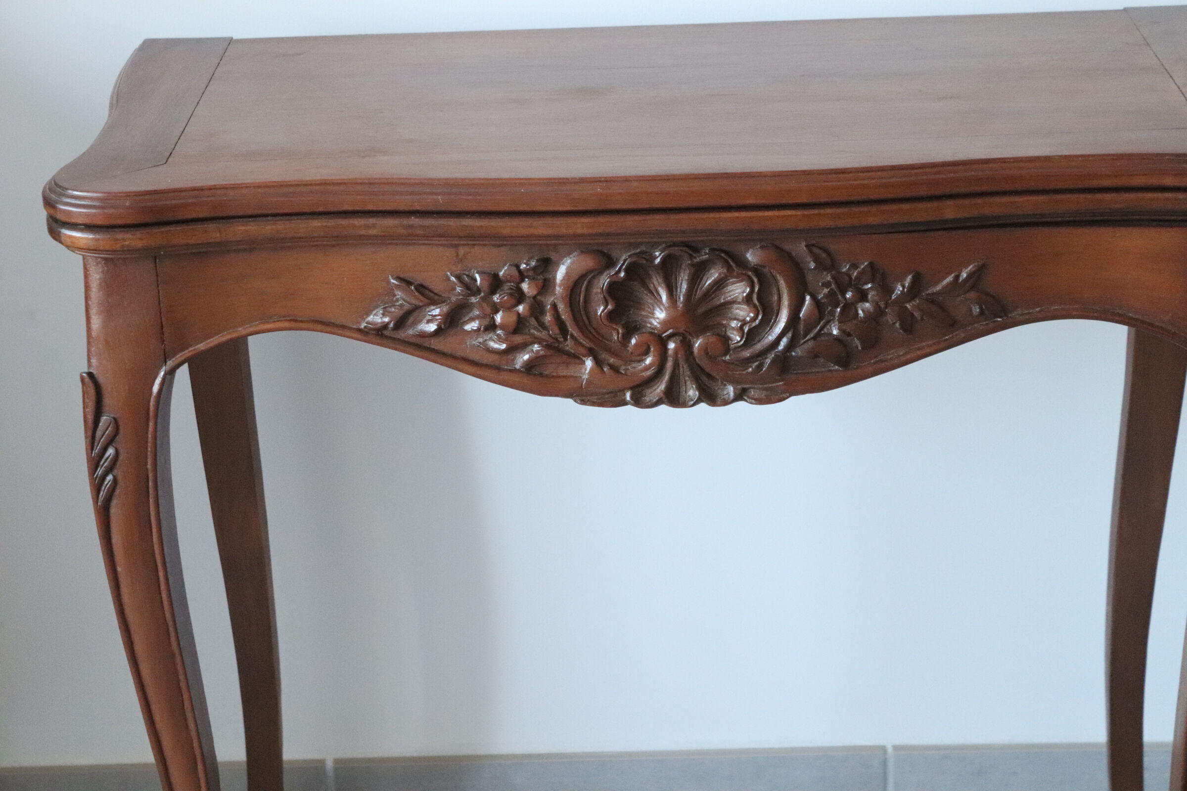 Louis XV style games table