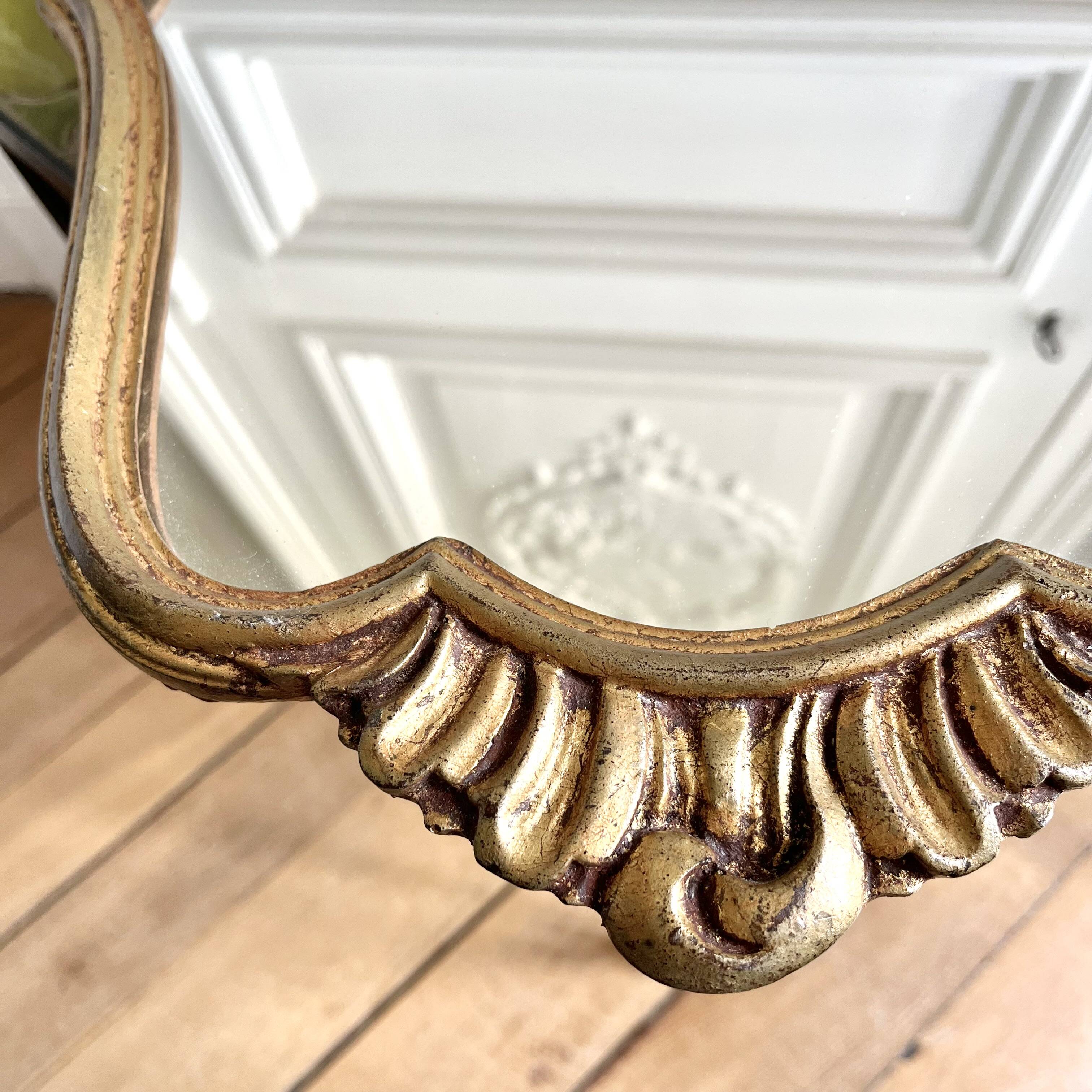 Miroir rocaille style Louis XV doré , 50 x 31 cm