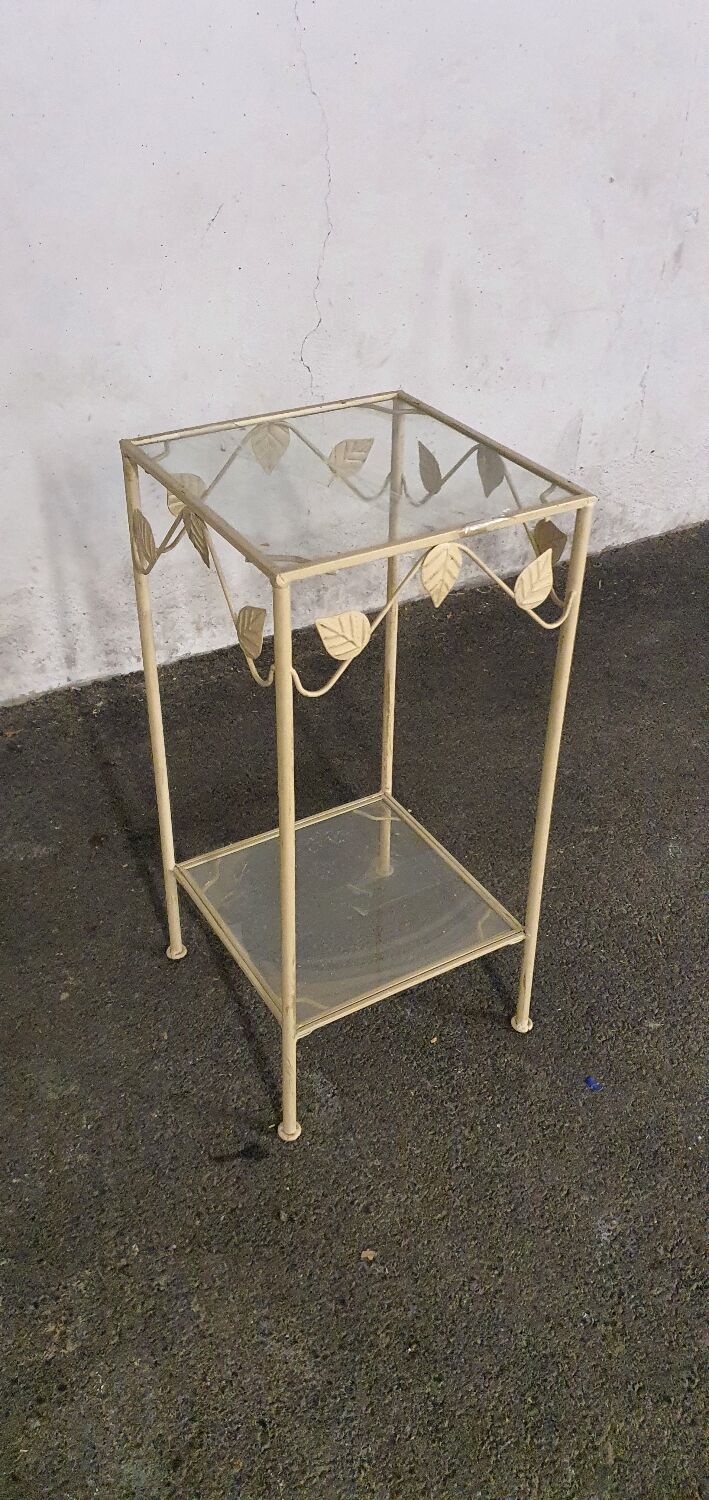 Wrought iron metal pedestal table