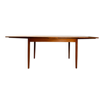 Scandinavian Extending Dining Table From The 1960s, In Teak Veneer.