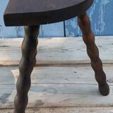 Tripod farm stool