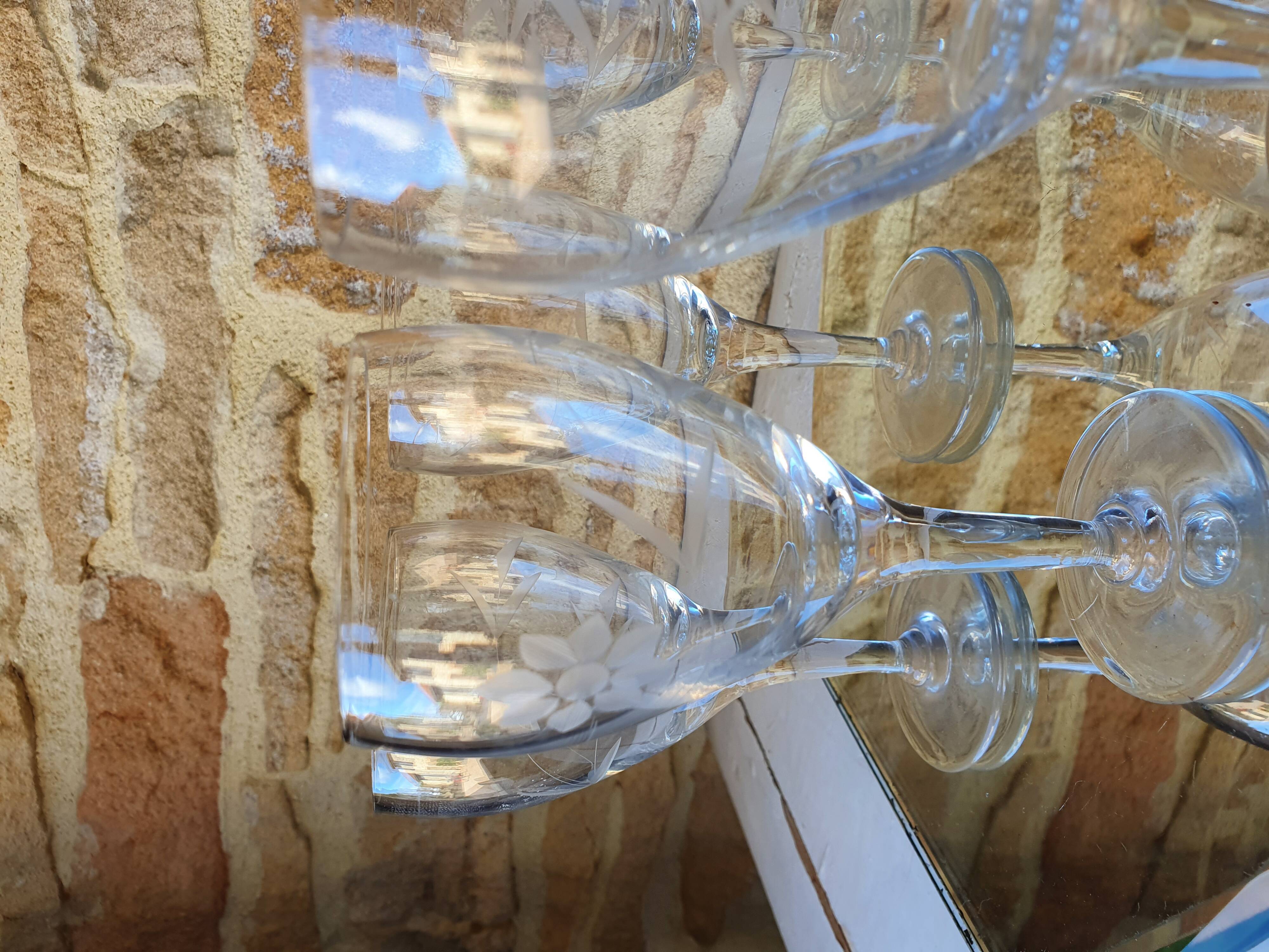 Lot of 11 crystal digestive glasses