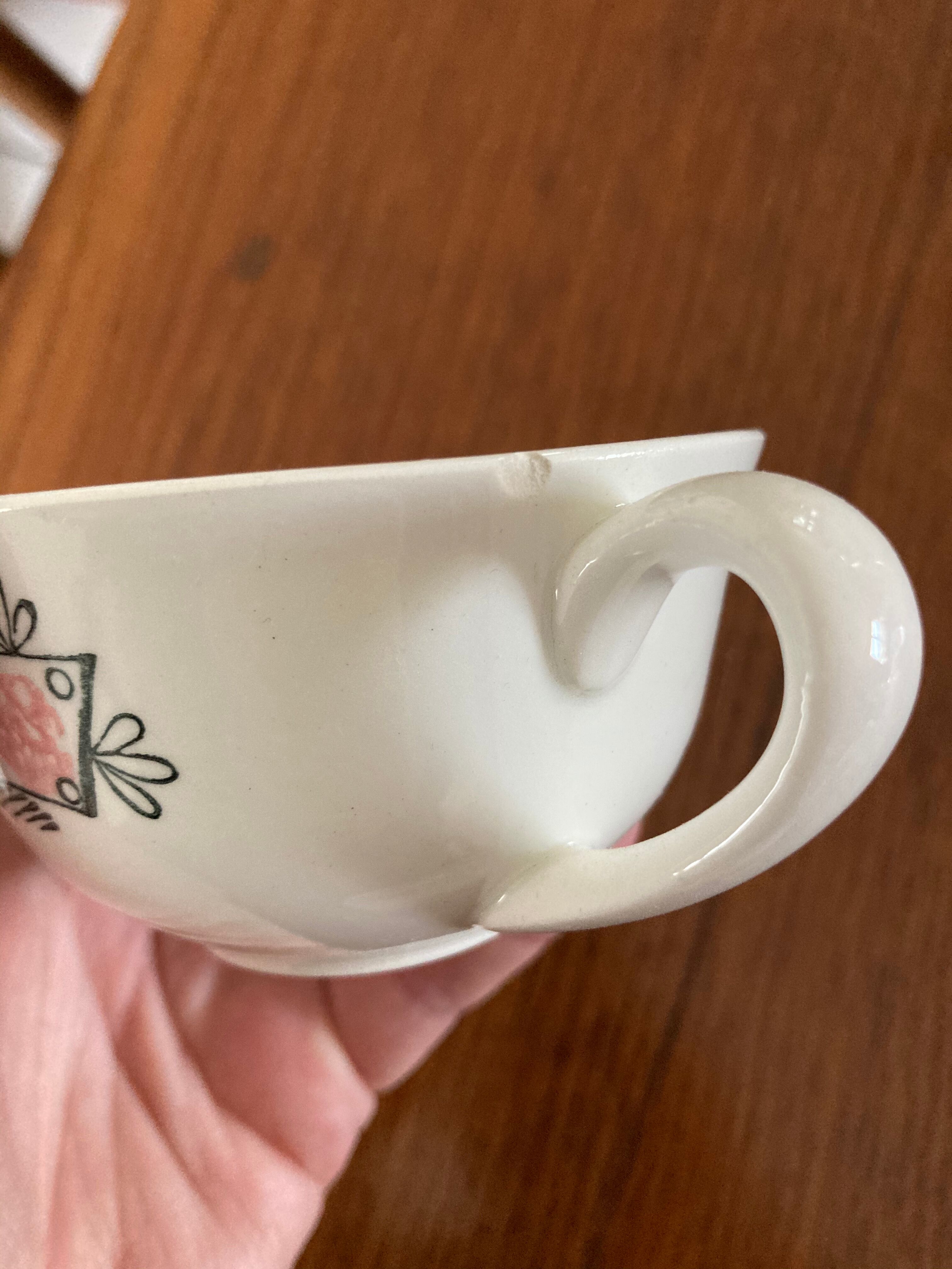 Coffee service in Gien