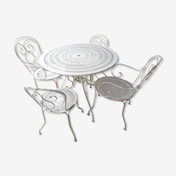 Wrought iron garden set