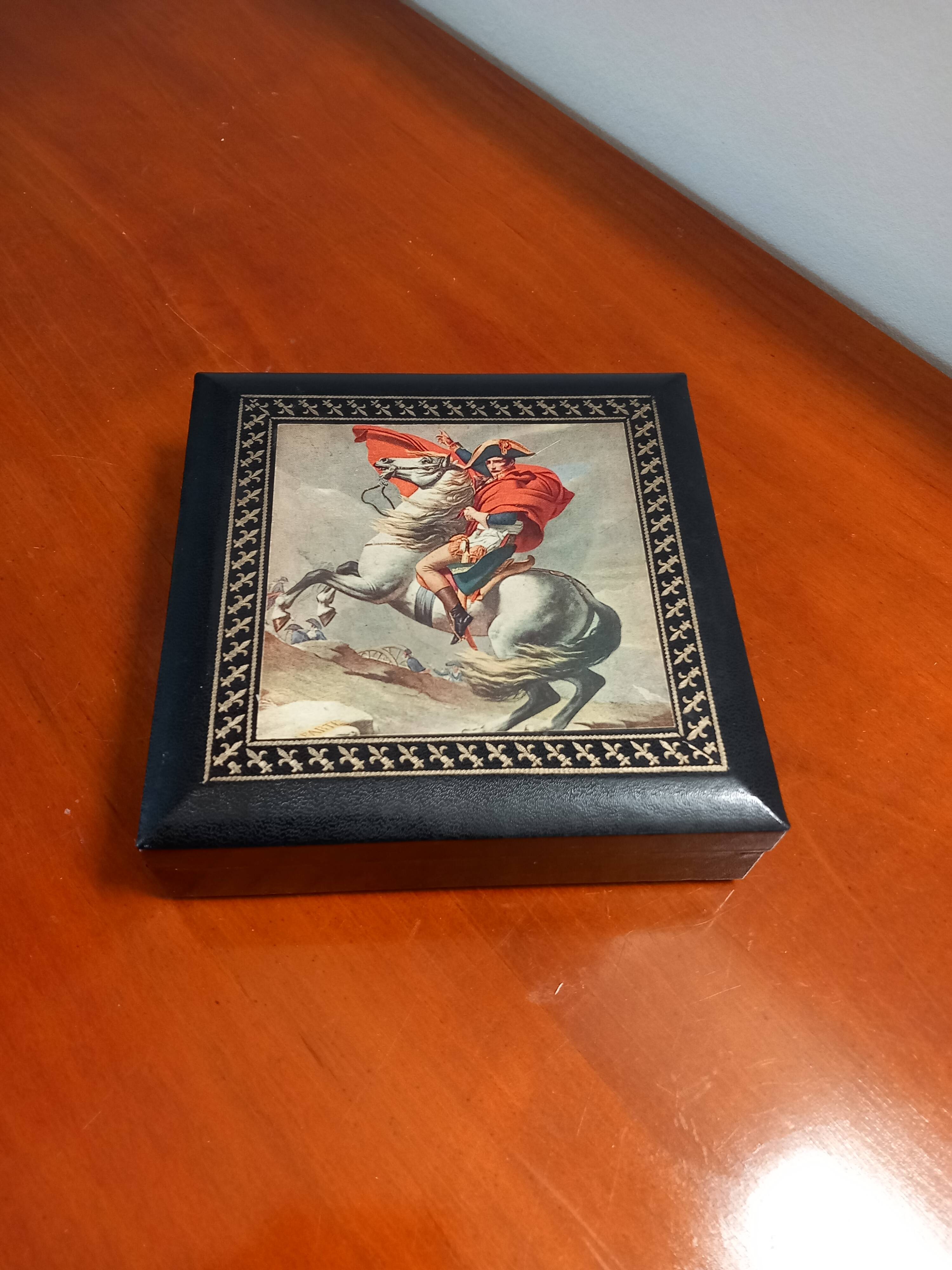 Napoleon set of 6 coasters and 2 bottle mats