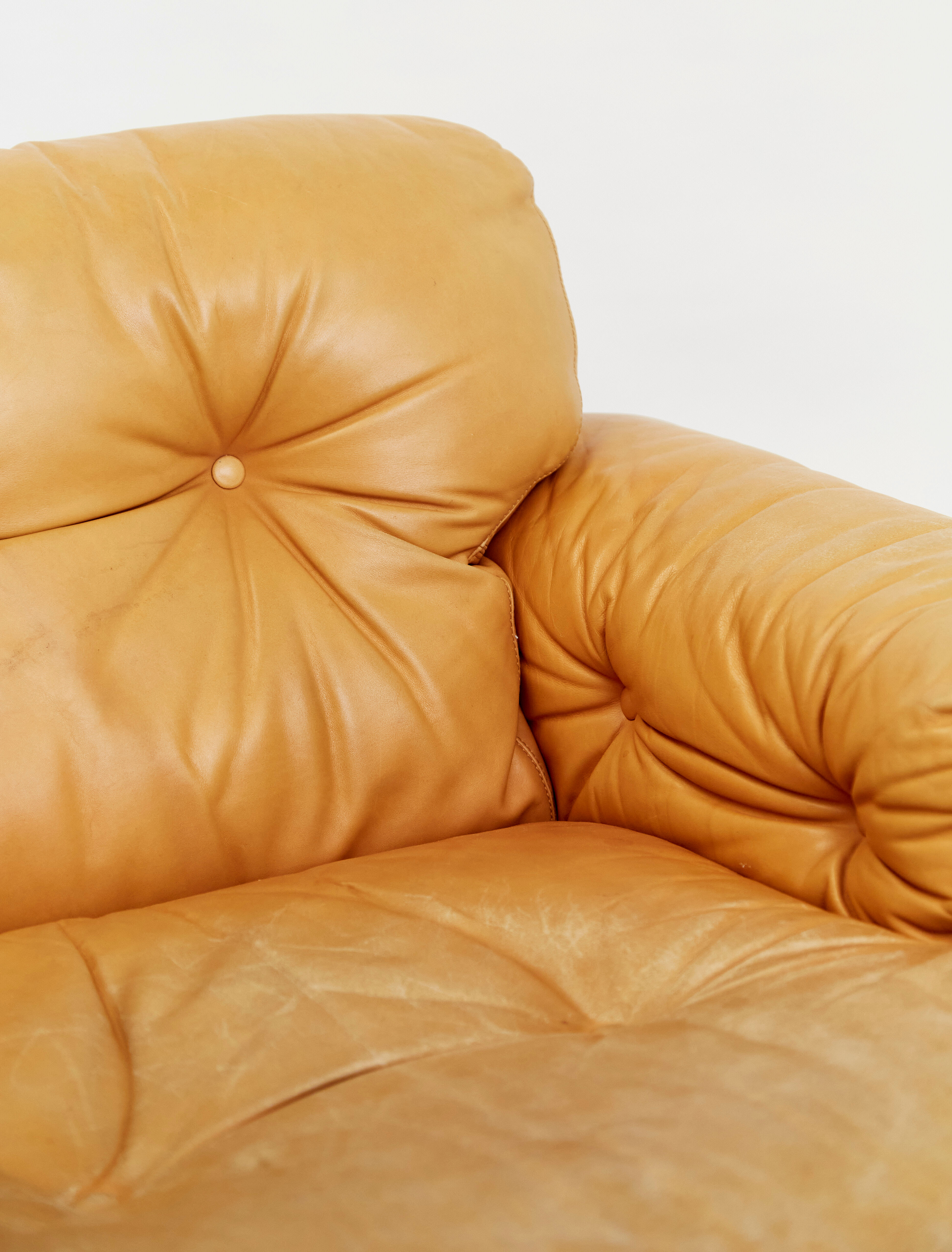 Couple Coronado Lounge Chair by Tobia & Afra Scarpa for B & B Italy