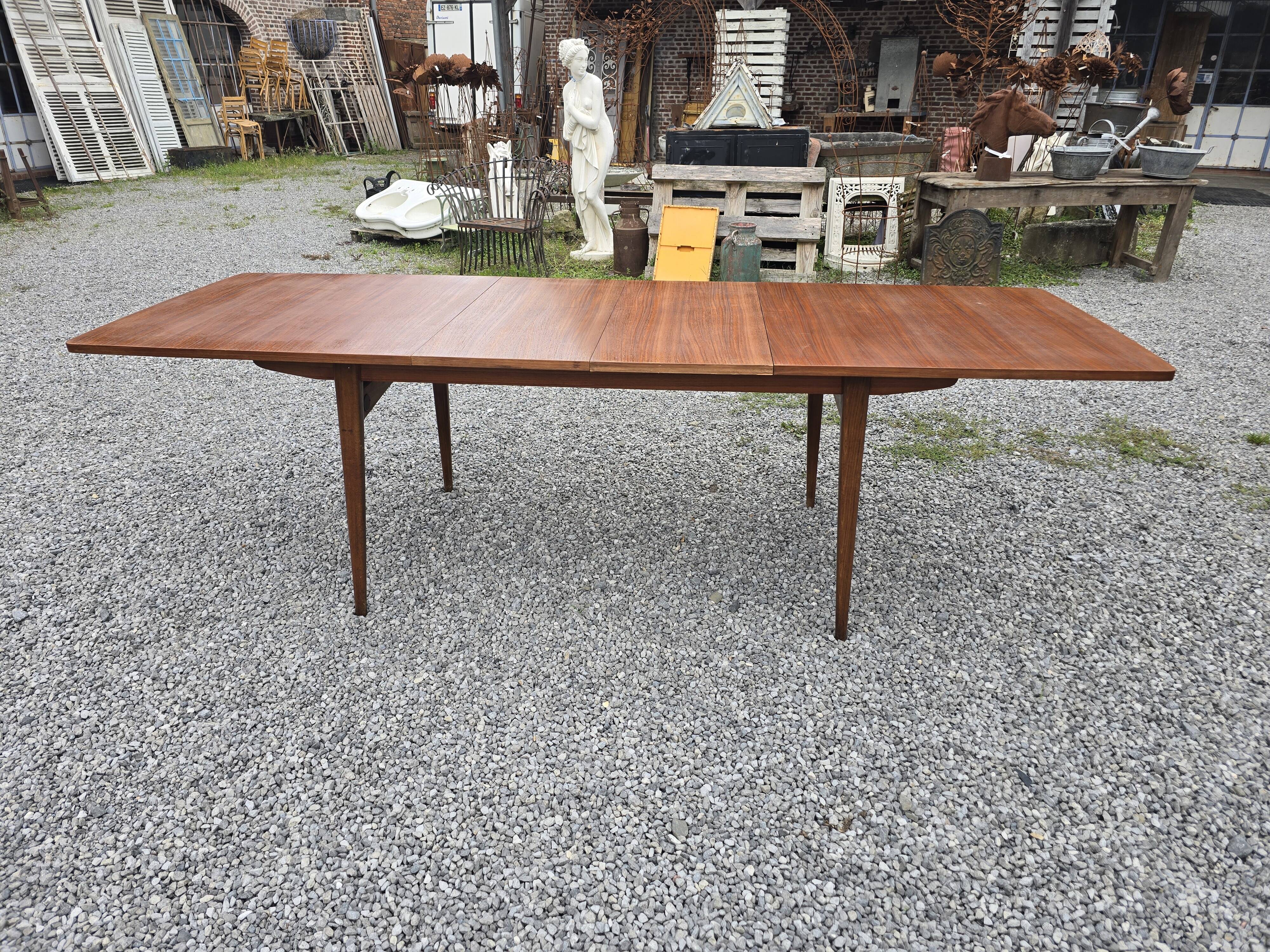 Scandinavian extendable table from the 60s in teak, 250cm L