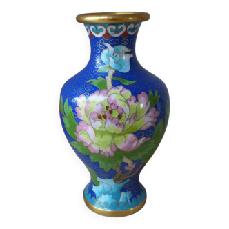 Ancien petit vase en laiton cloisonné et émail décoration fleur asiatique