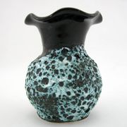 Small corolla vase in black, red and white Fat Lava ceramic - Panassidi Vallauris France - vintage