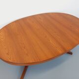 Table à manger ovale extensible en orme par Baumann, années 60-70