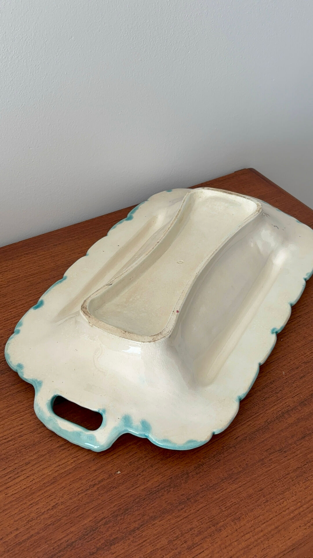 Vintage asparagus dish in faience barbotine – Large serving platter