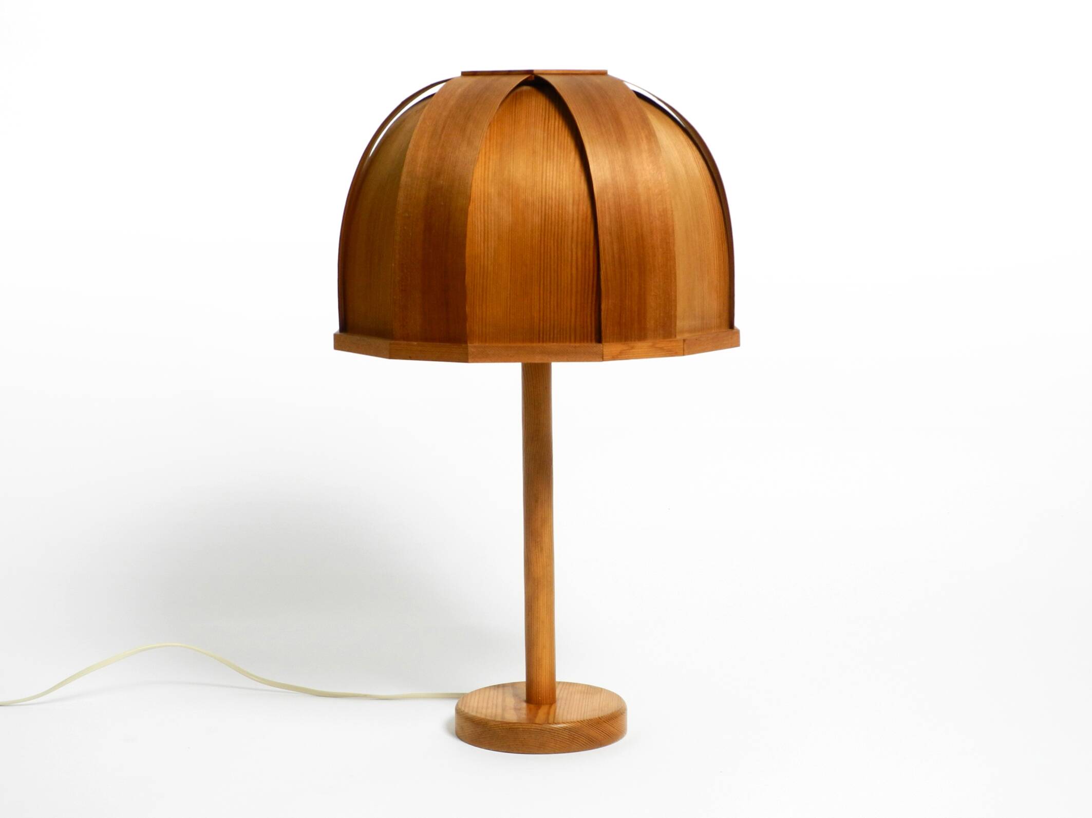 1970s Swedish pine bent veneer table lamp by GB Solbackens Svarveri