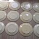 Lot de 12 assiettes plates anciennes en faience