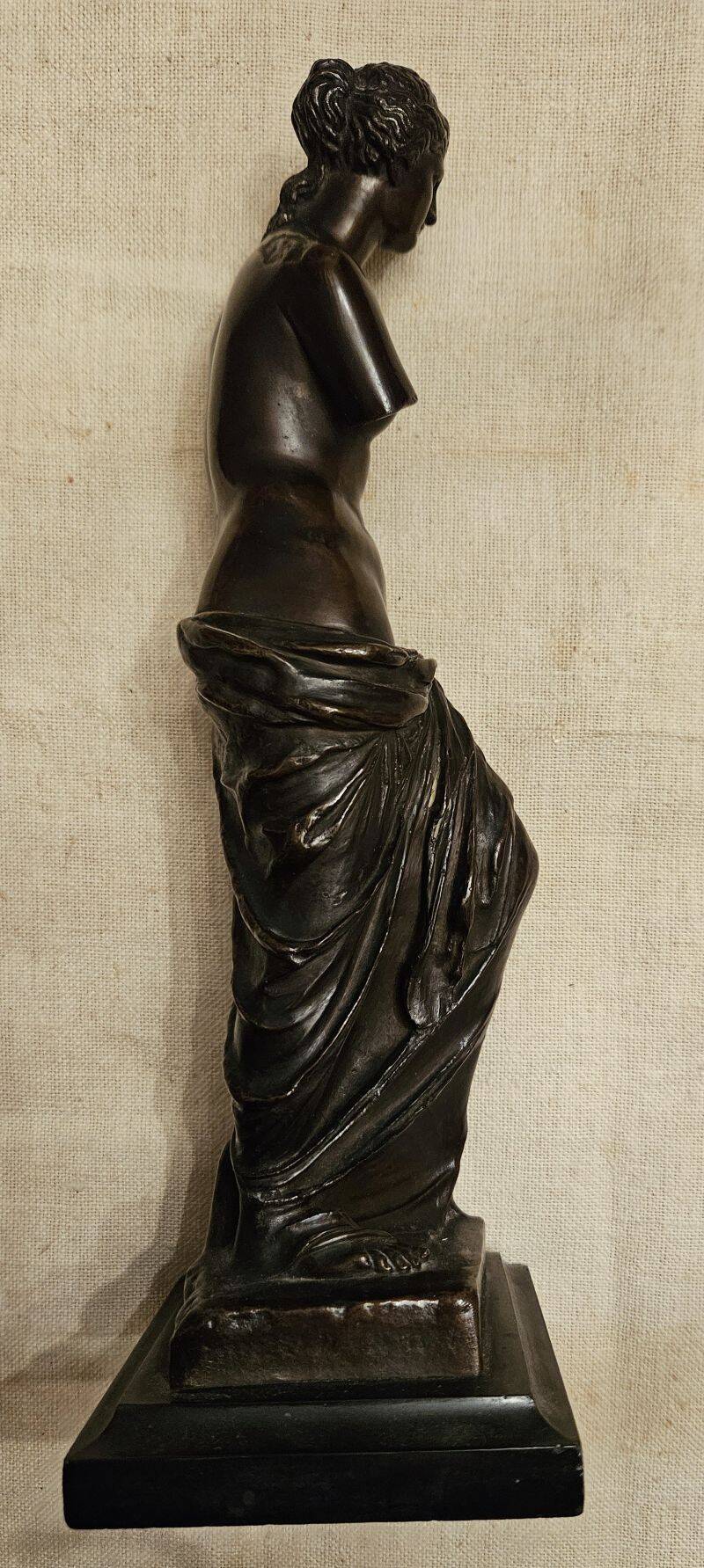Venus de Milo Bronze Subject by Ferdinand Barbedienne
