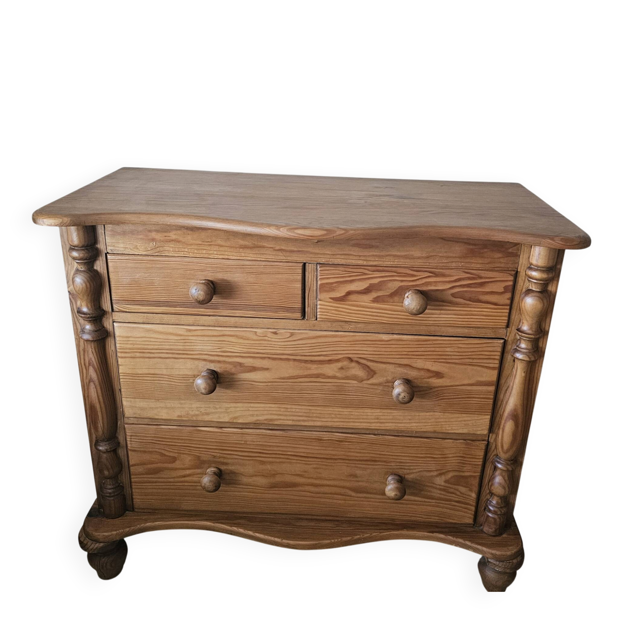 Solid pine chest of drawers