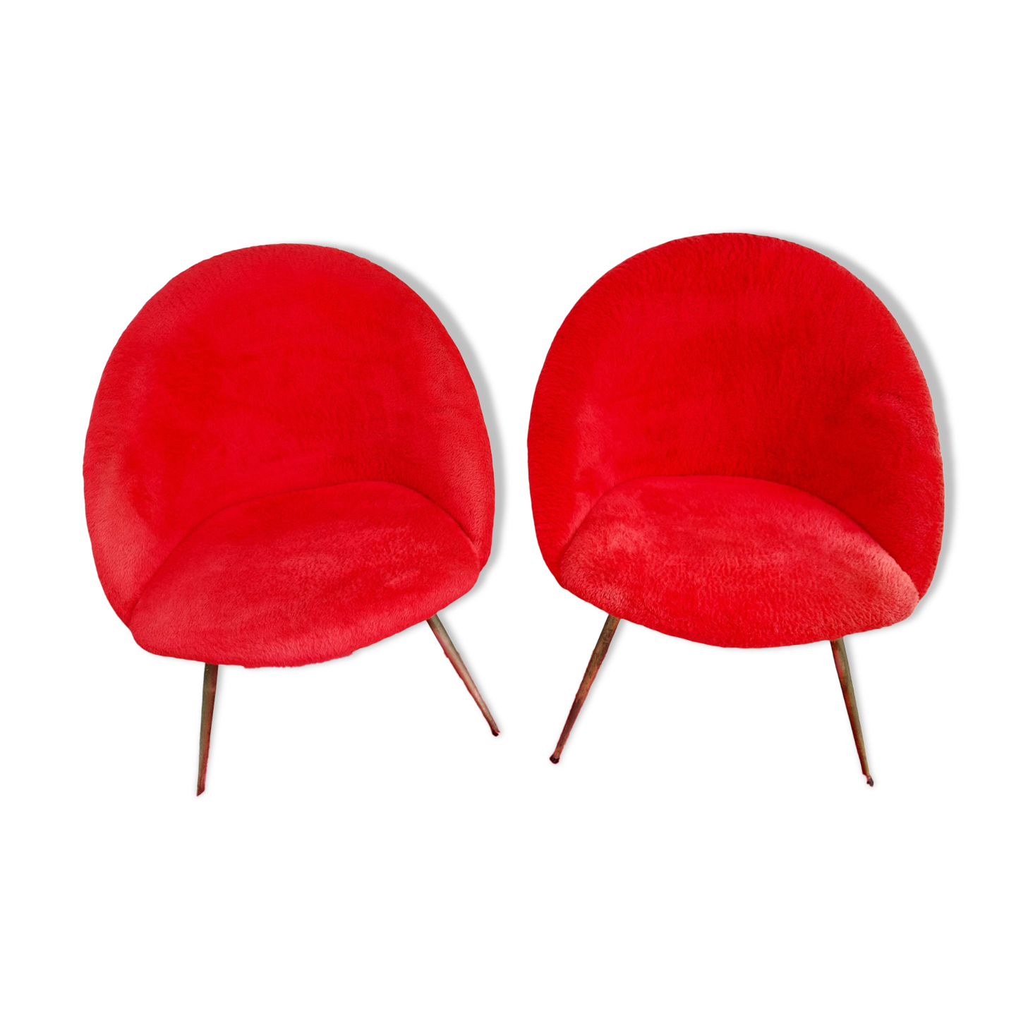 pair of vintage armchairs (red fur)