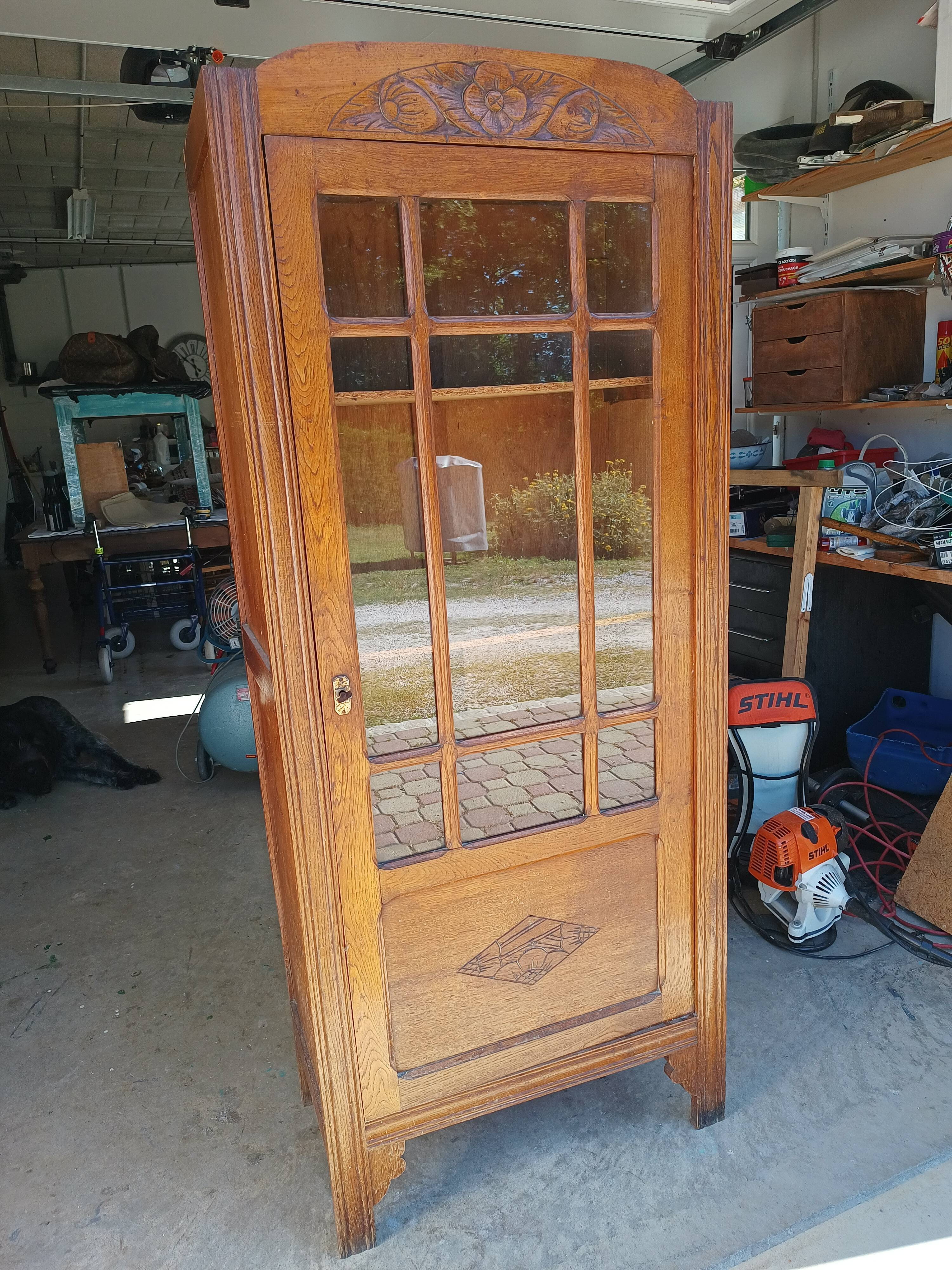 Armoire parisienne vintage