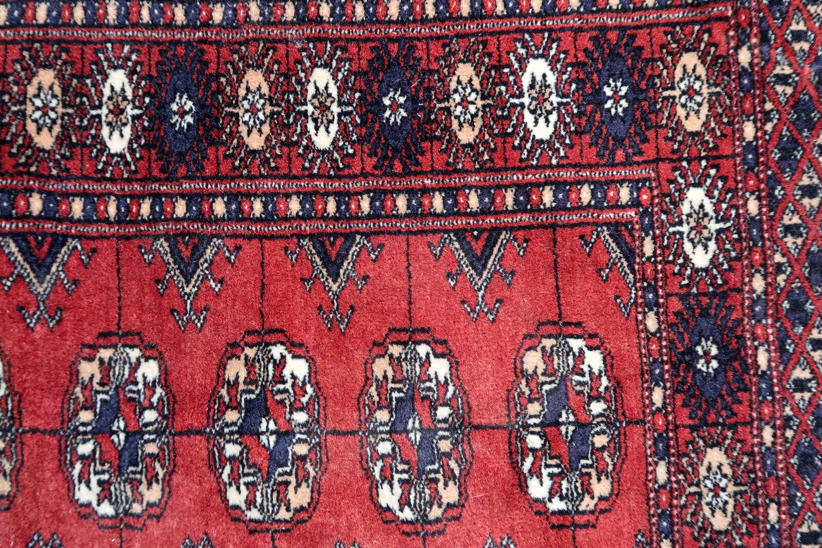Tapis vintage fait main Bukhara 81cm x 119cm - 1C995