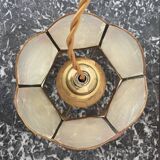 Mother-of-pearl suspension