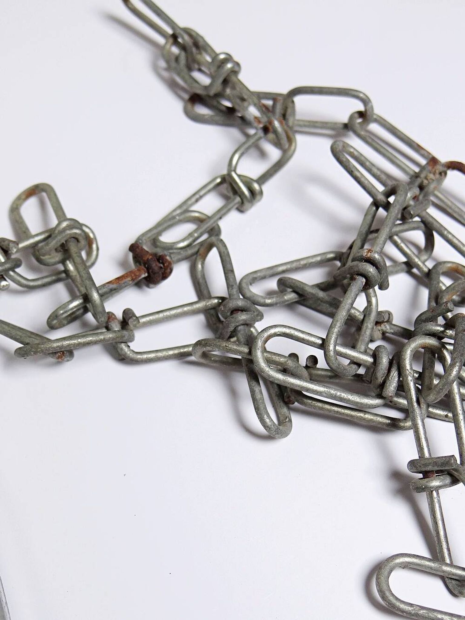 Suspension industrielle en verre prismatique type Holophane, Thorn, 1998