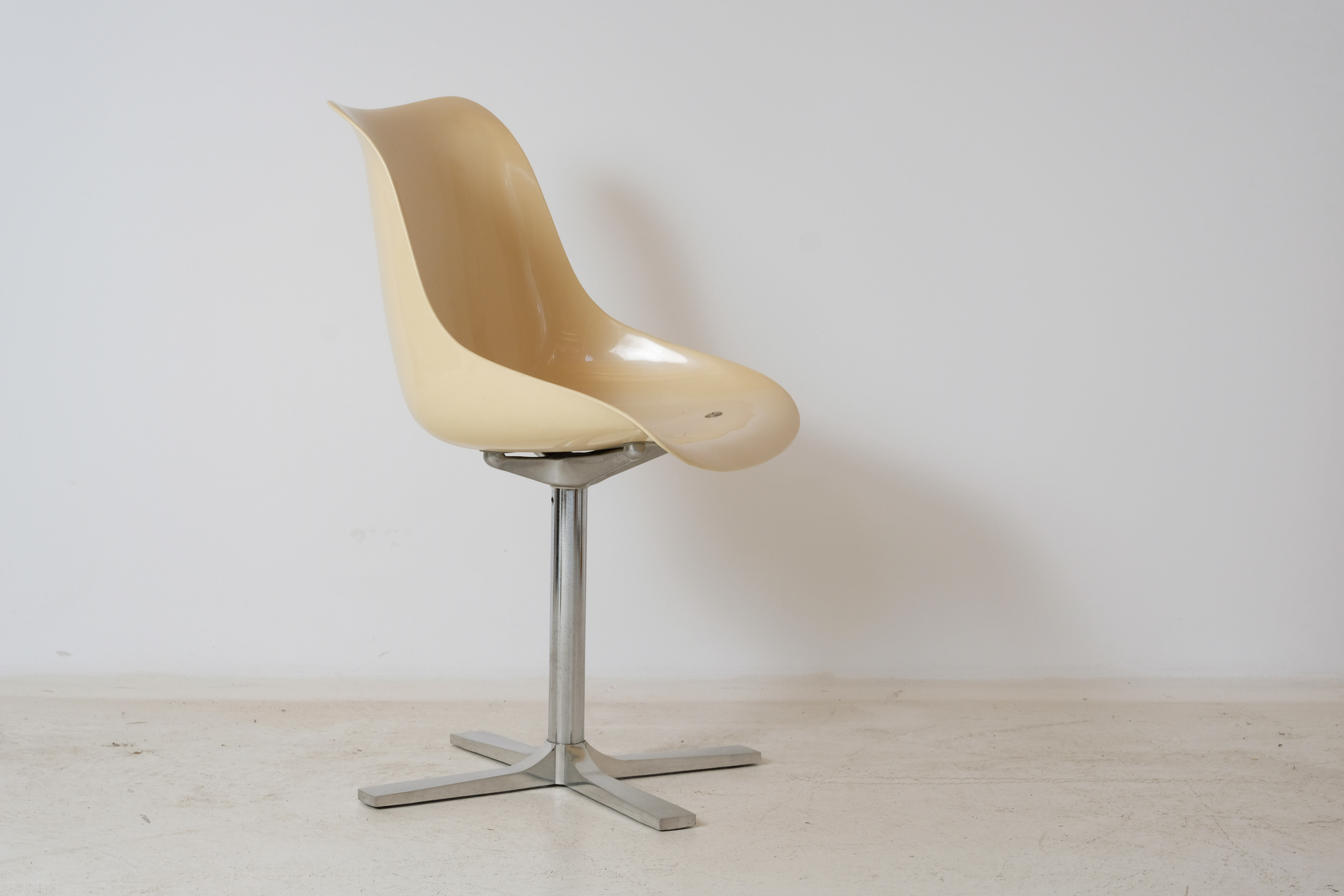 Chaise pivotante Roche Bobois 1970