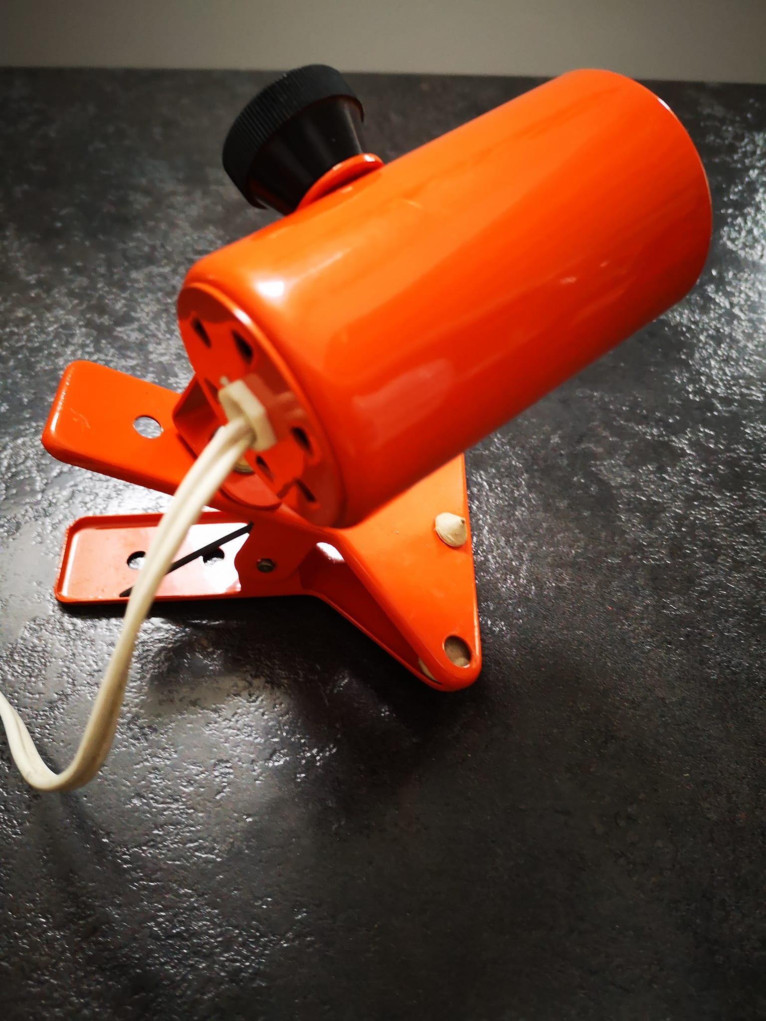 Lampe spot à pince orange 100% 1970 vintage