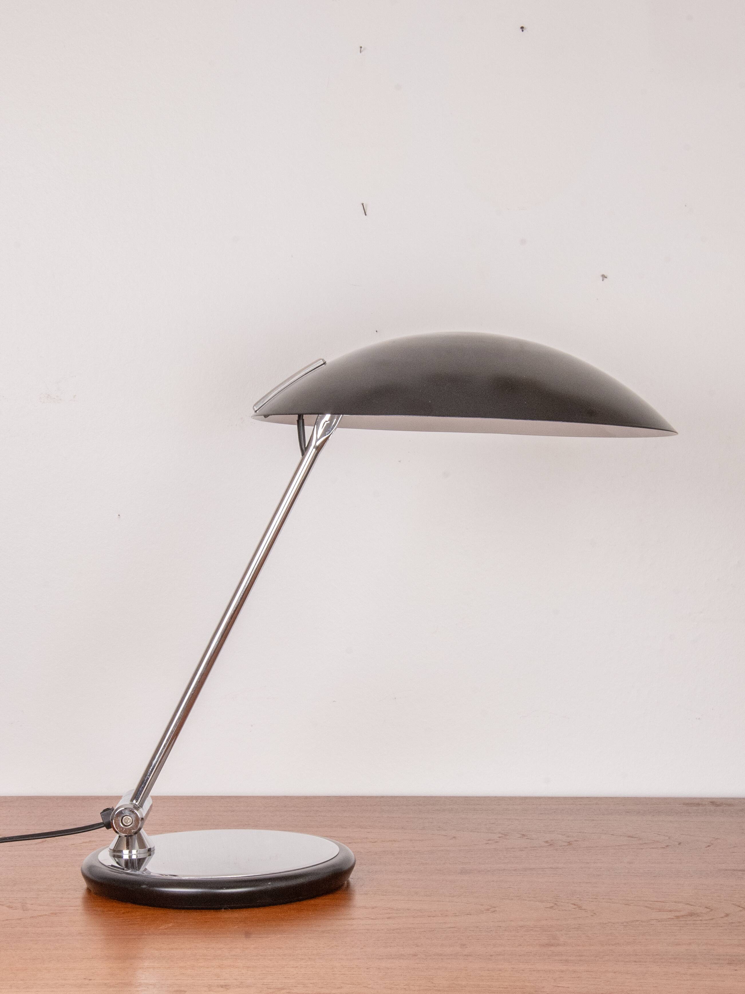 Aluminor desk lamp