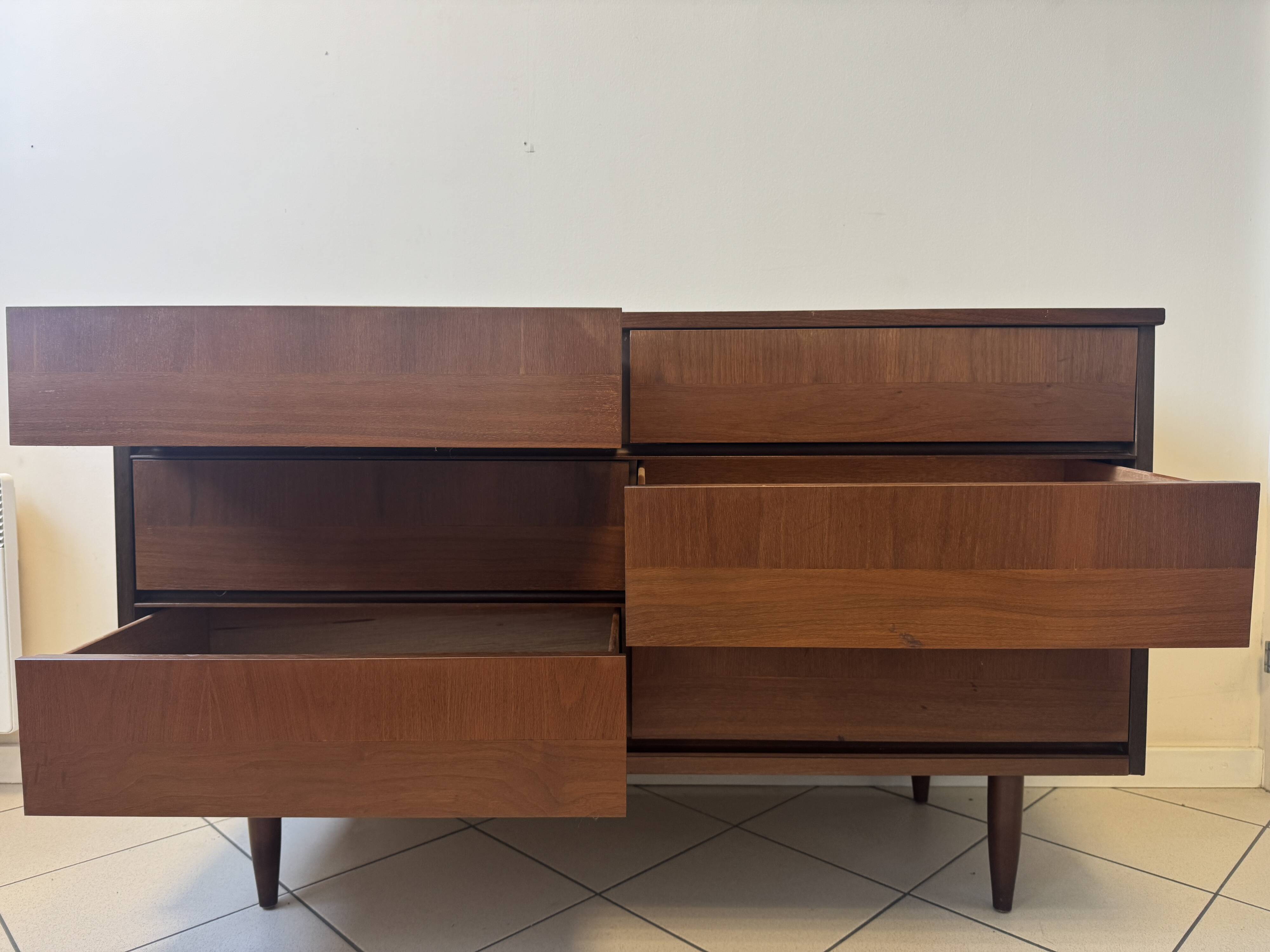 6-drawer Scandinavian style chest of drawers