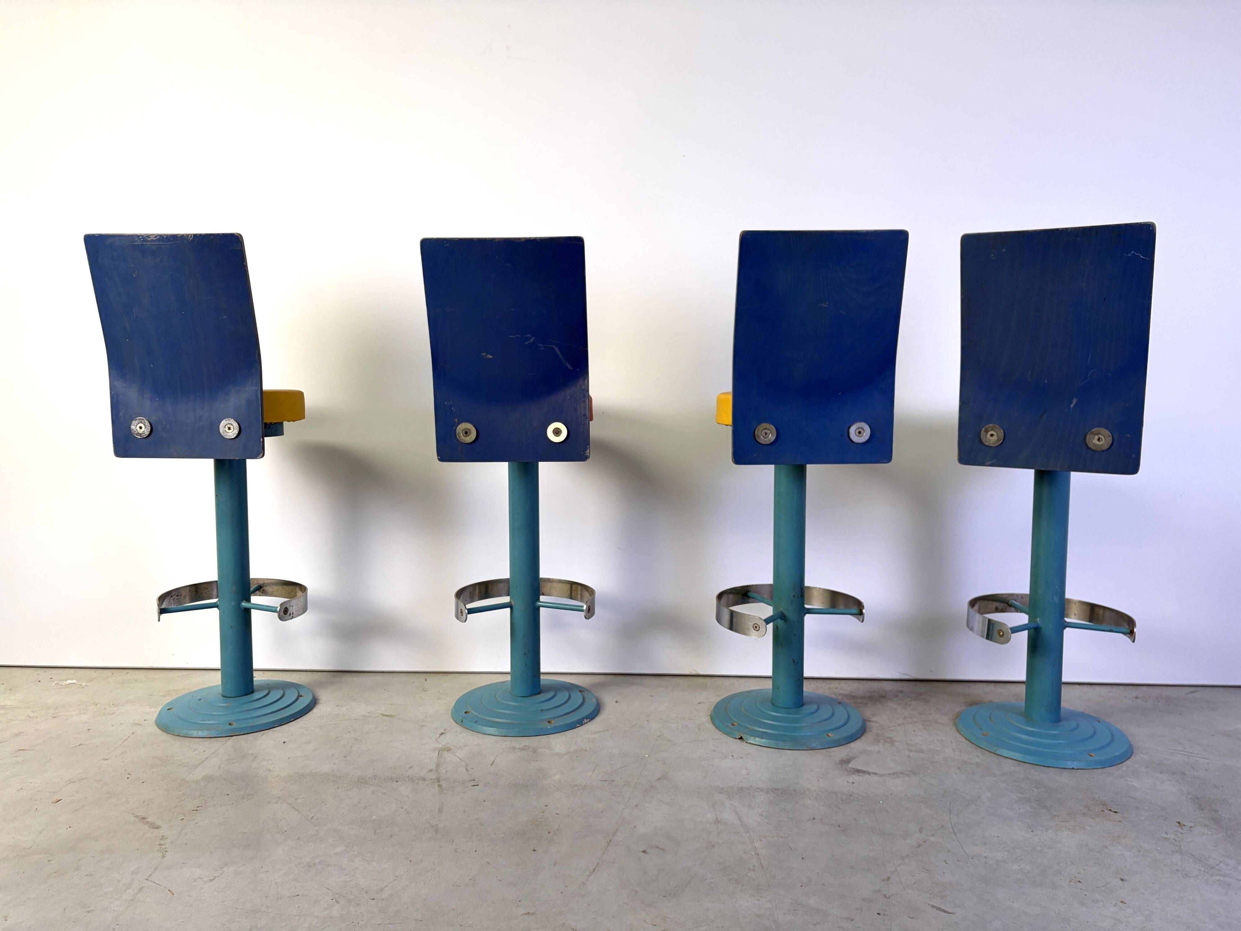 4 tabourets de bar industriels vintage, années 1980