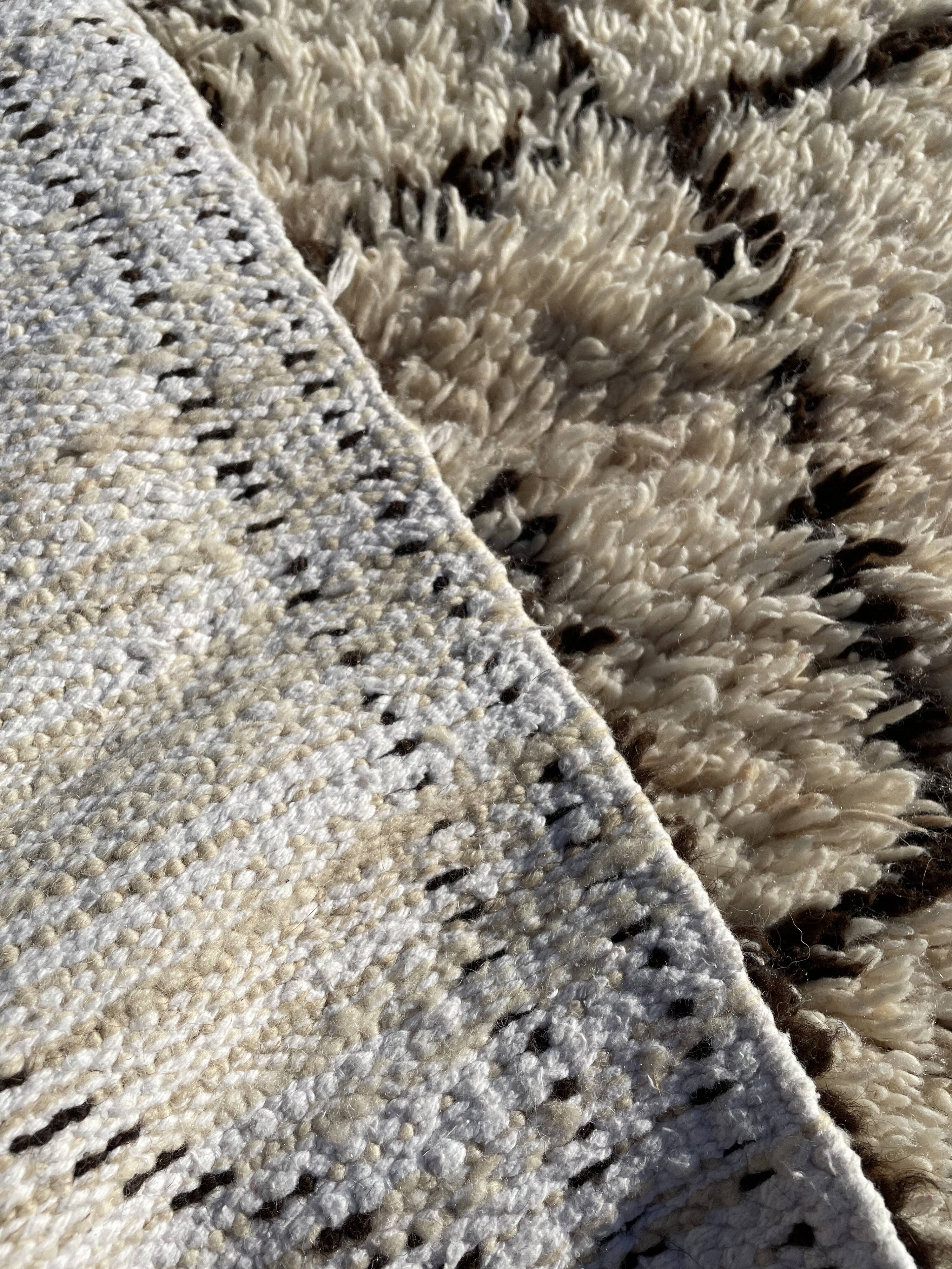 Moroccan berber carpet beni ouarain wool 90x195 cm